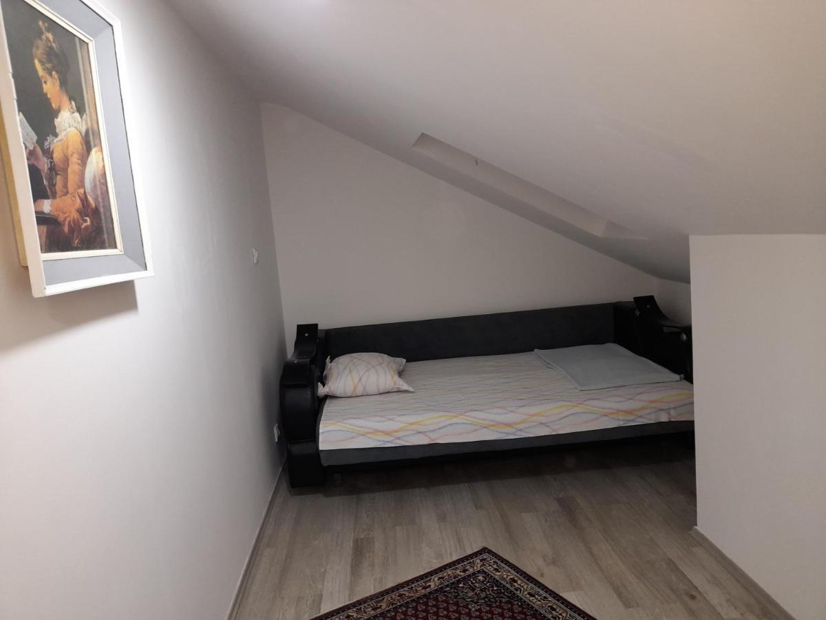 Aleksandrija 1 Ni Exterior foto